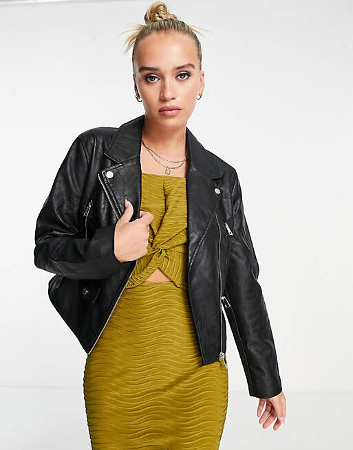 

Черная байкерская куртка из искусственной кожи River Island