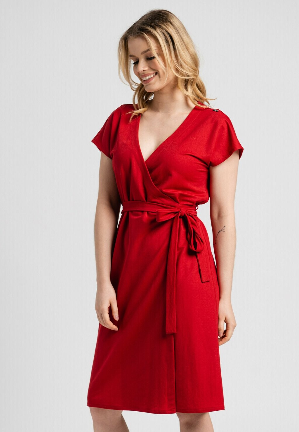 

Летнее платье LOOK made with Love, красный