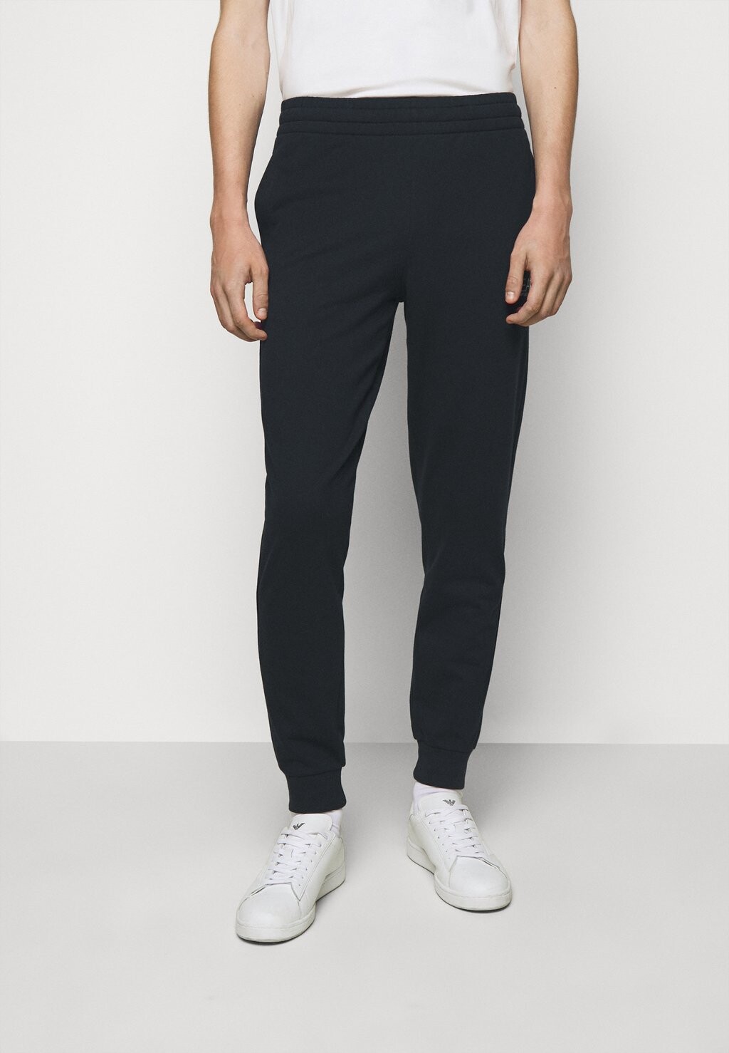 

Спортивные брюки БРЮКИ EA7 Emporio Armani, темно-синий