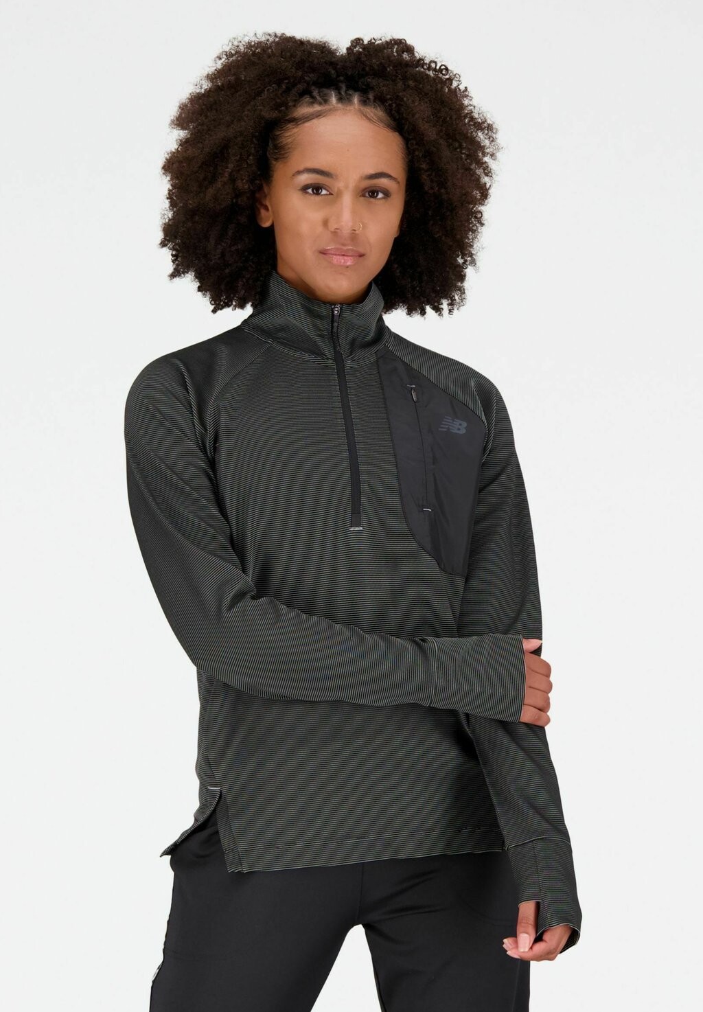 

Толстовка New Balance, черный