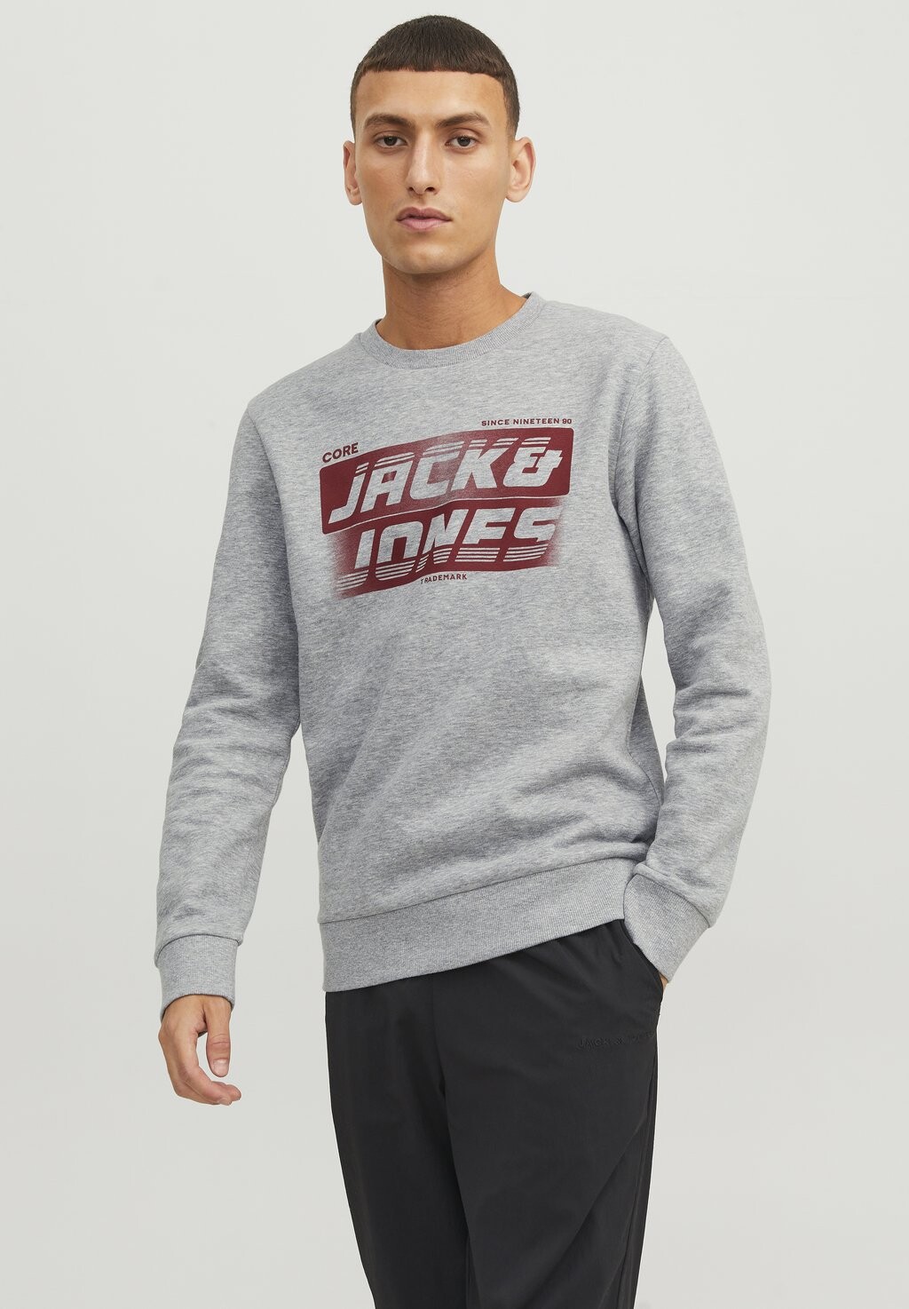 

Толстовка NIGHT OHNE KAPUZE Jack & Jones, серый