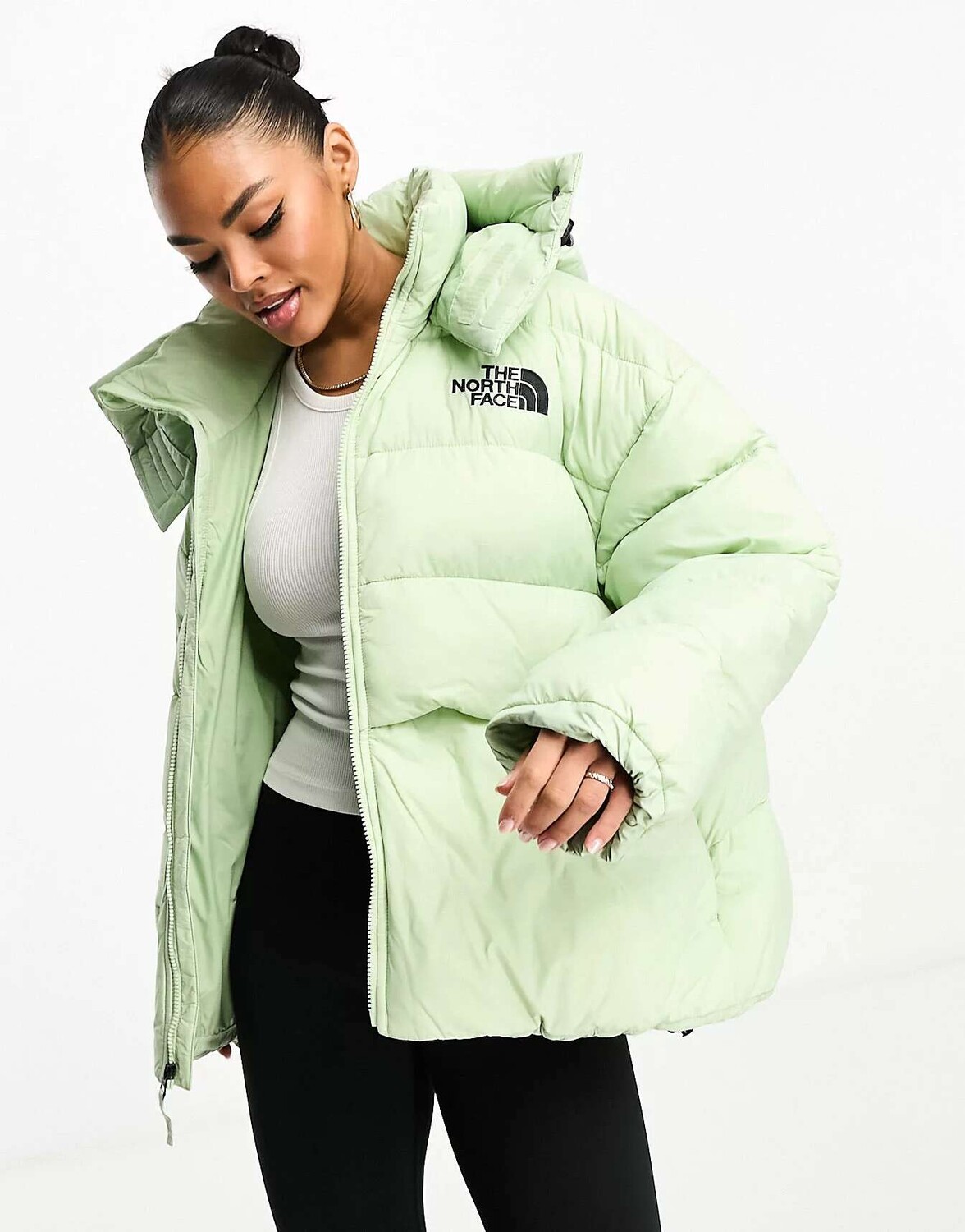 

Оверсайз-пуховик шалфейного цвета The North Face Acamarachi