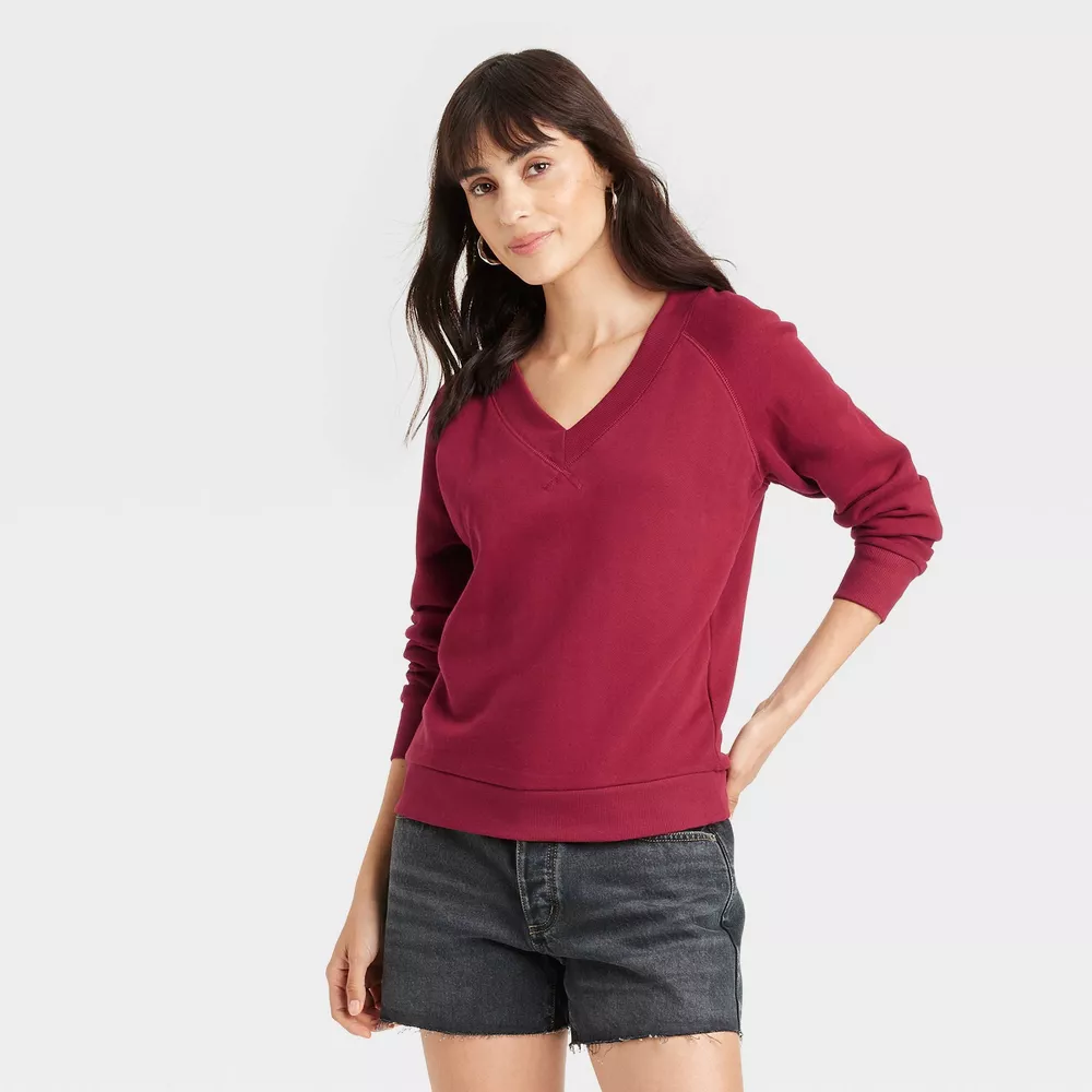 

Женская толстовка Leisure Studio с V-образным вырезом Universal Thread, цвет Maroon