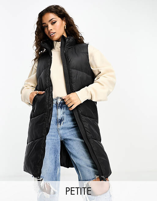 

Черный удлиненный дутый жилет Vero Moda Petite
