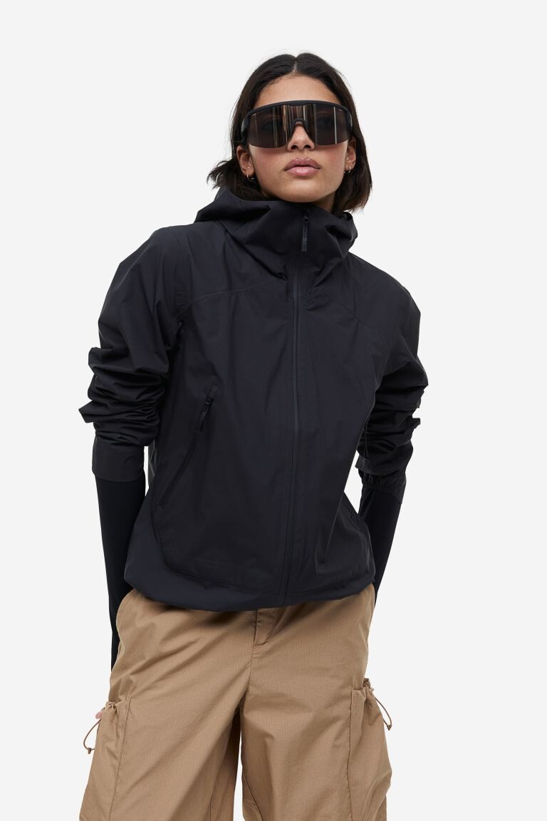 

Удобная в упаковке куртка-панцирь StormMove H&M