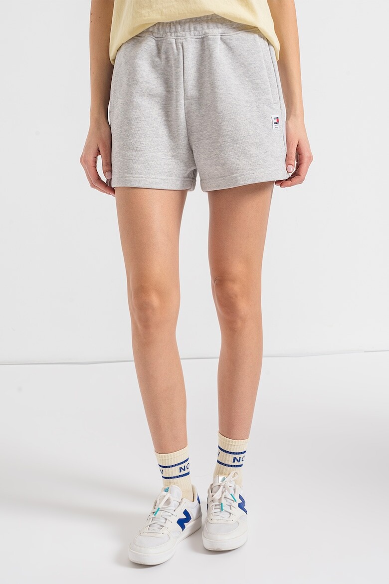 

Короткие брюки с боковыми карманами Tommy Jeans, серый