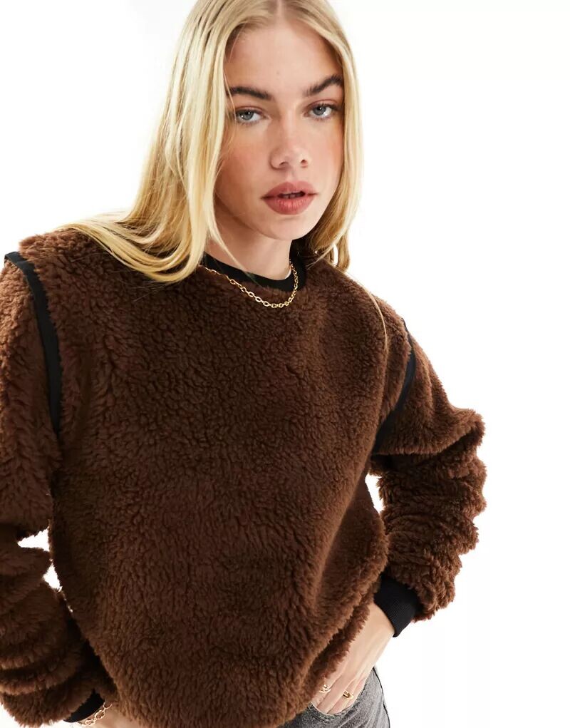 

Уютный свитшот тедди с начесом ASOS шоколадно-коричневого цвета