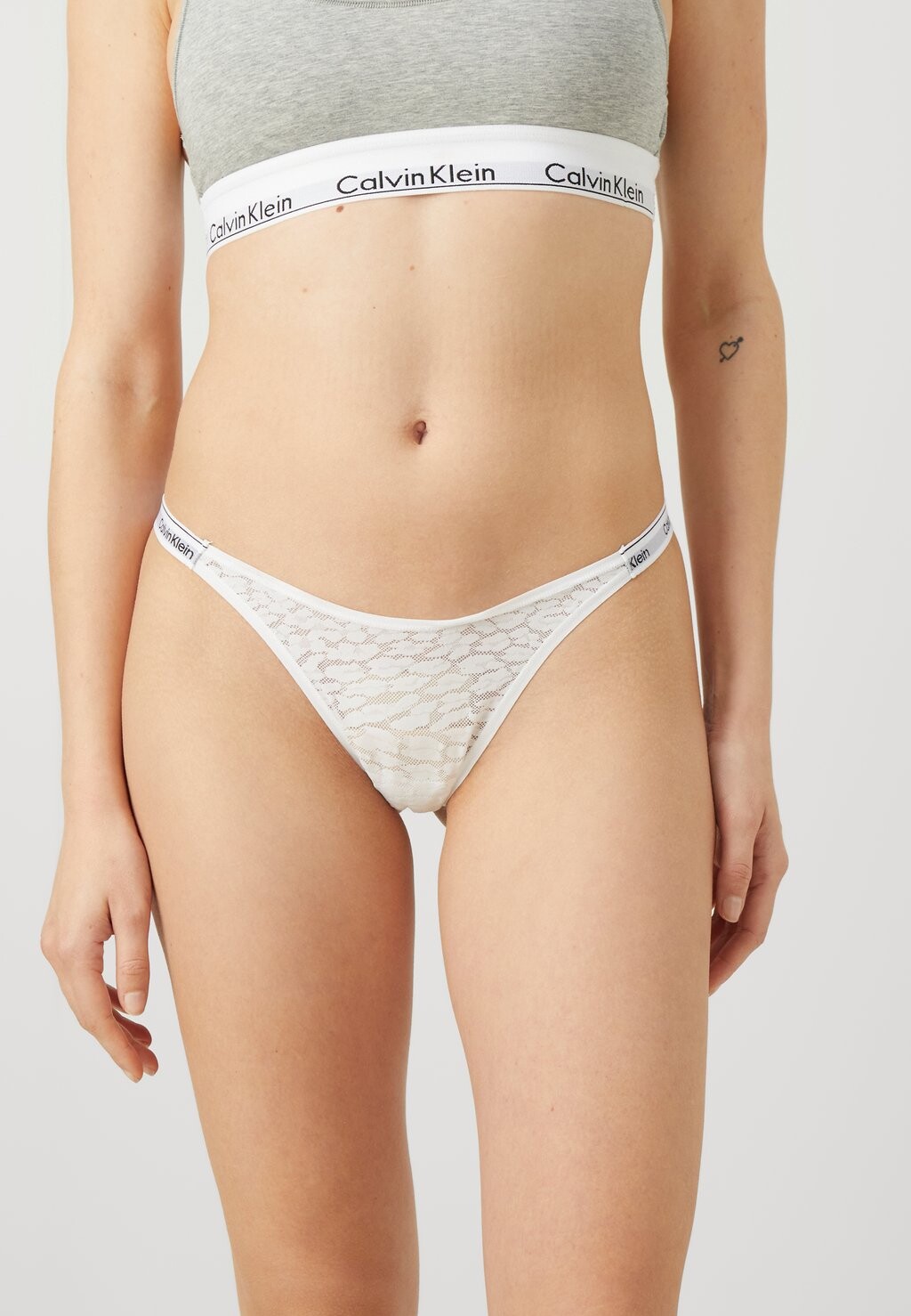 

Стринги Calvin Klein Underwear, белый