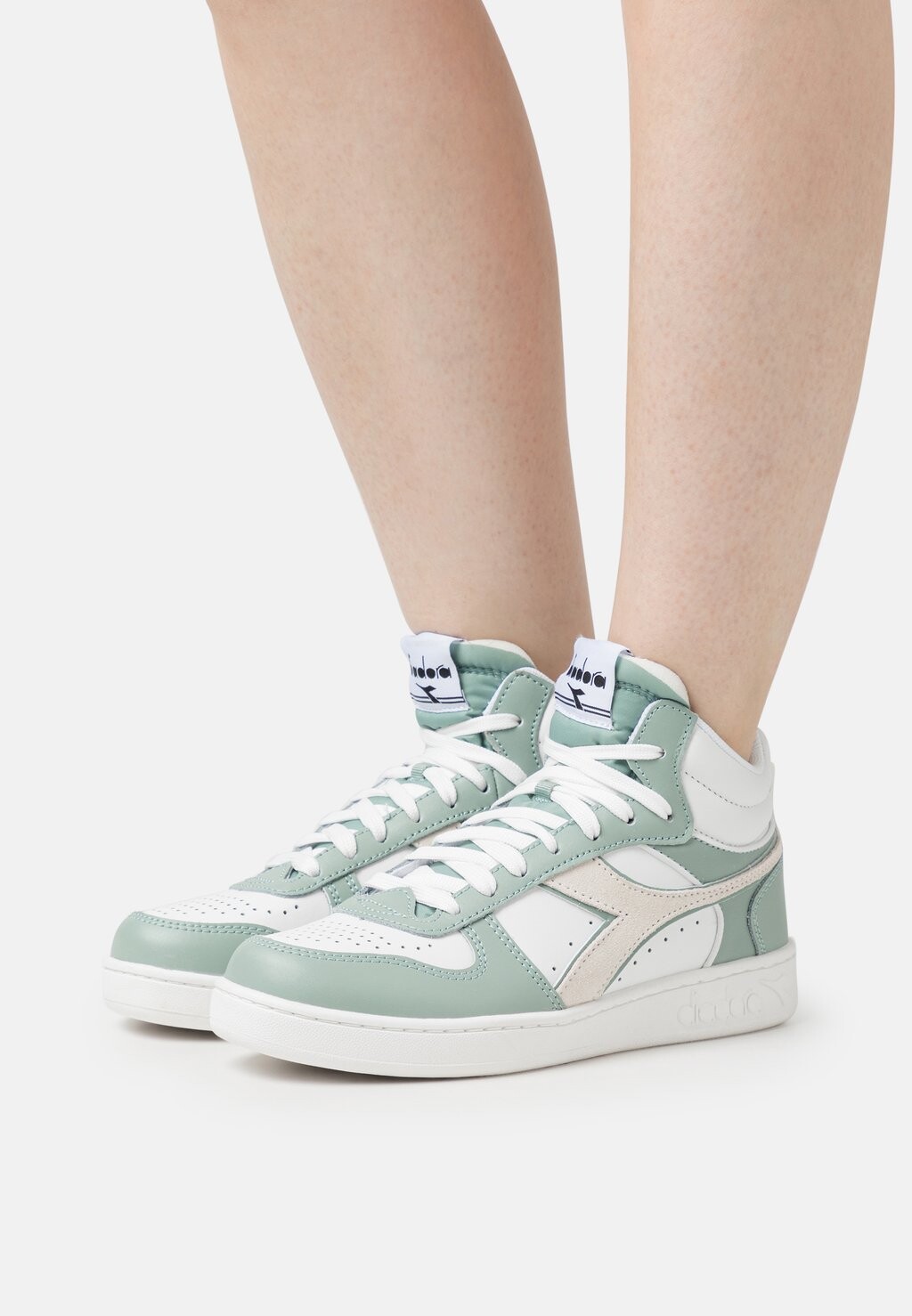 

Высокие кроссовки Diadora Magic Basket Demi, белый/зеленый
