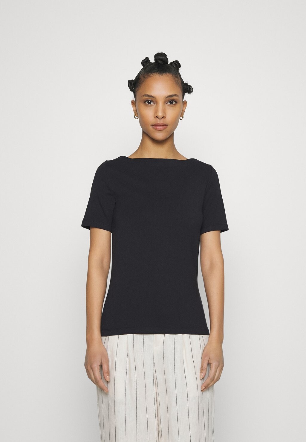 

Базовая футболка Vero Moda, черный