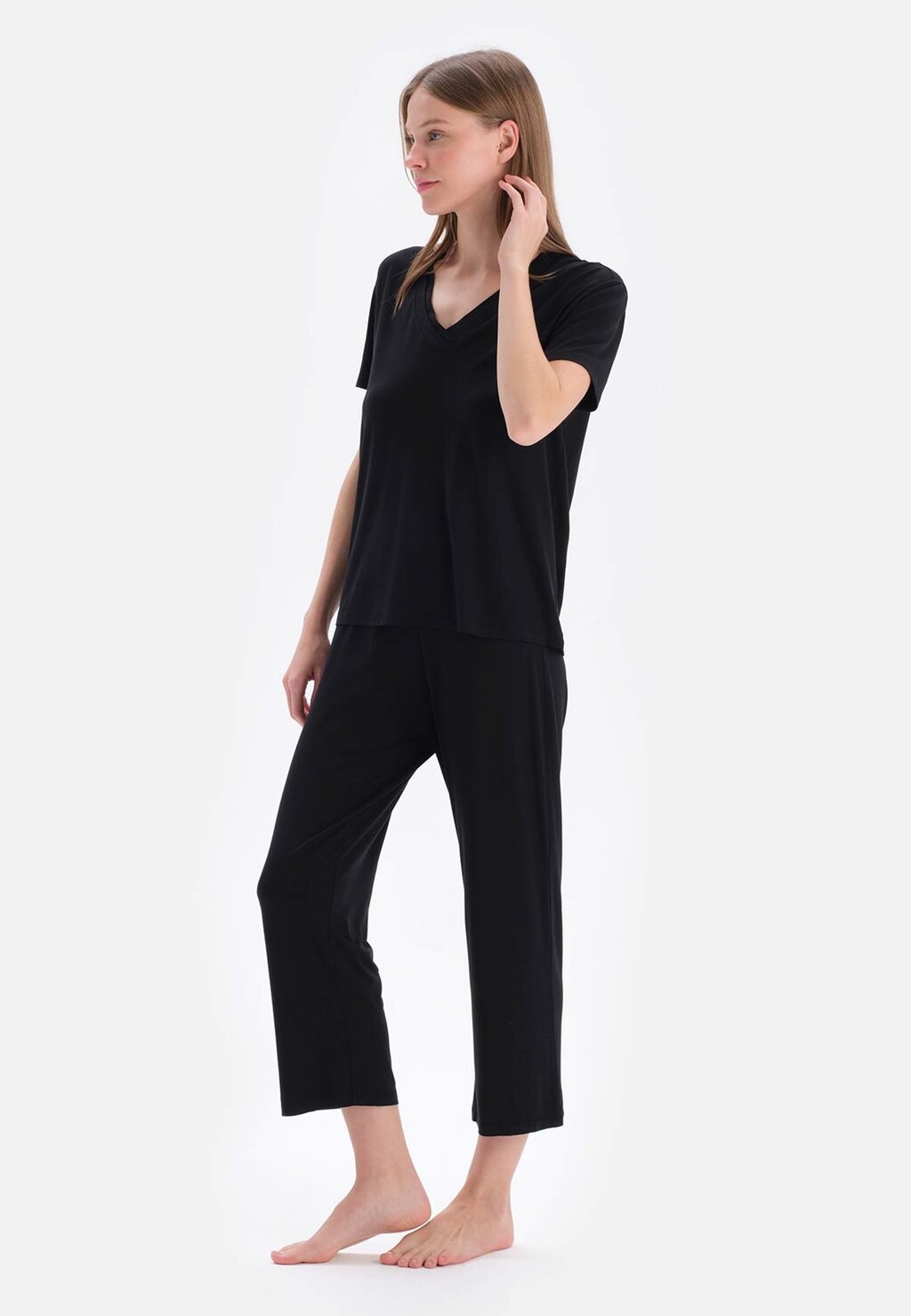 

Пижамный комплект SHORT SLEEVE V-NECK REGULAR DAGI, черный