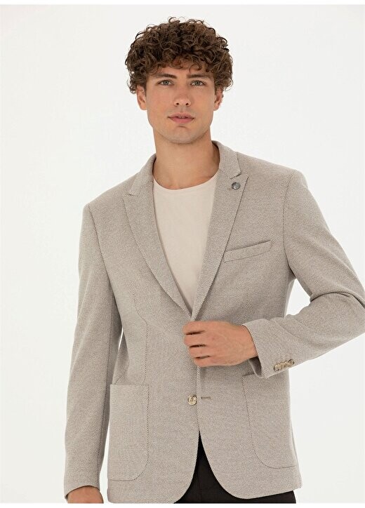 

Бежевая мужская микро-куртка Slim Fit A30007/EXC Pierre Cardin, бежевый