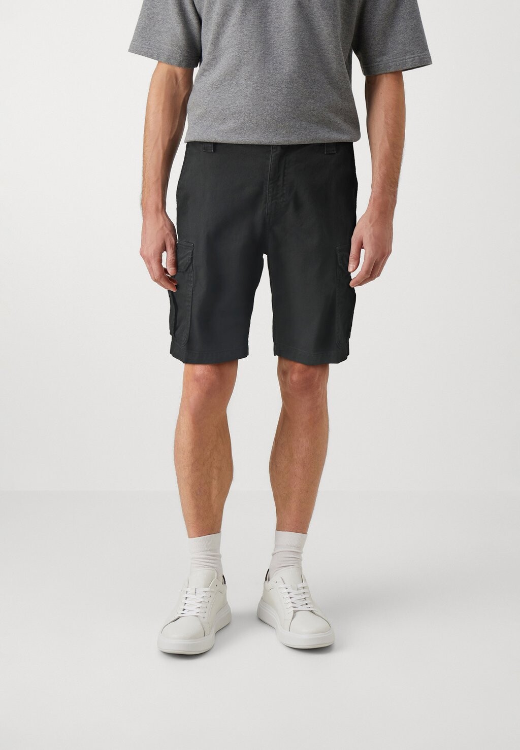 

Джинсовые шорты ETHAN Tommy Jeans, черный