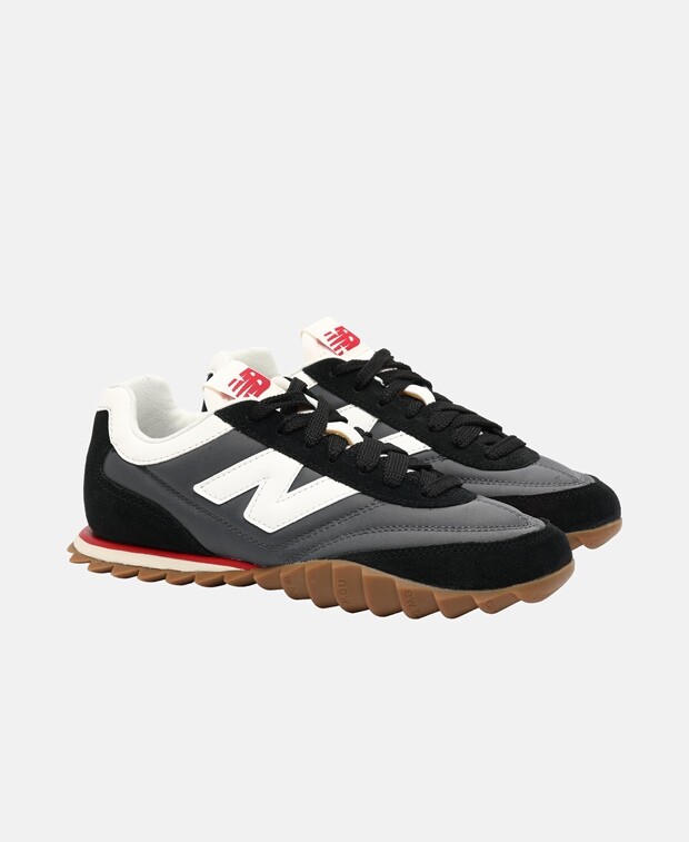 

Кроссовки New Balance, черный
