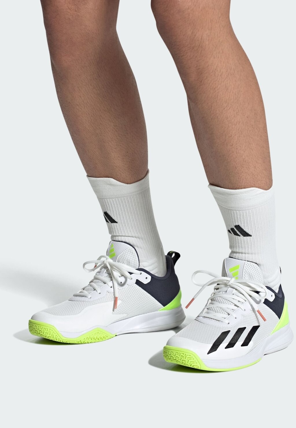 

Кроссовки Adidas