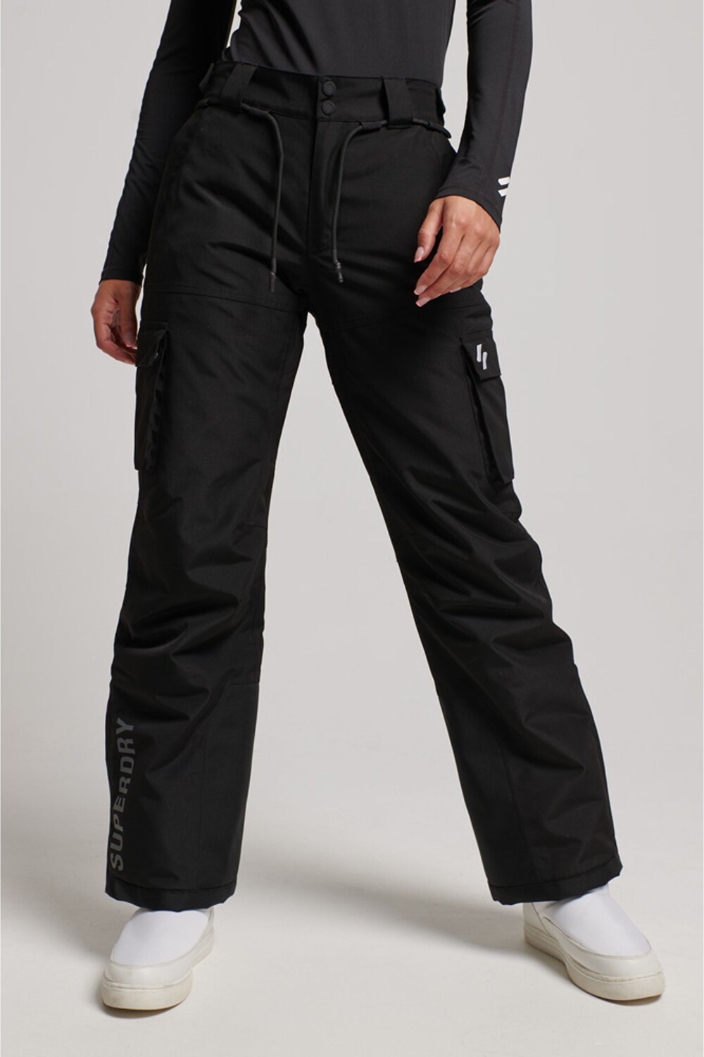 

Зимние брюки Sport Core Superdry, черный