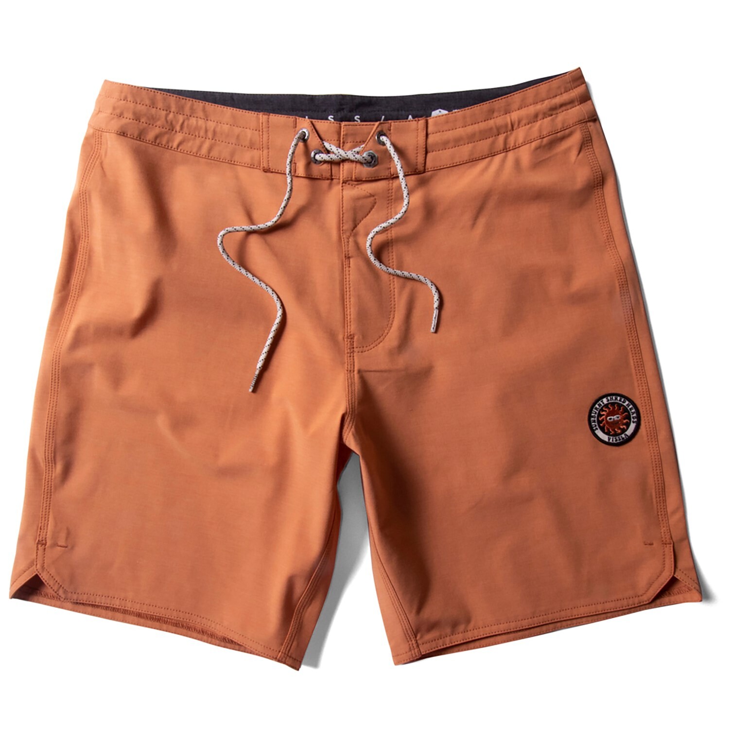 

Шорты Vissla Solid Sets 18.5" Boardshorts, цвет Guava