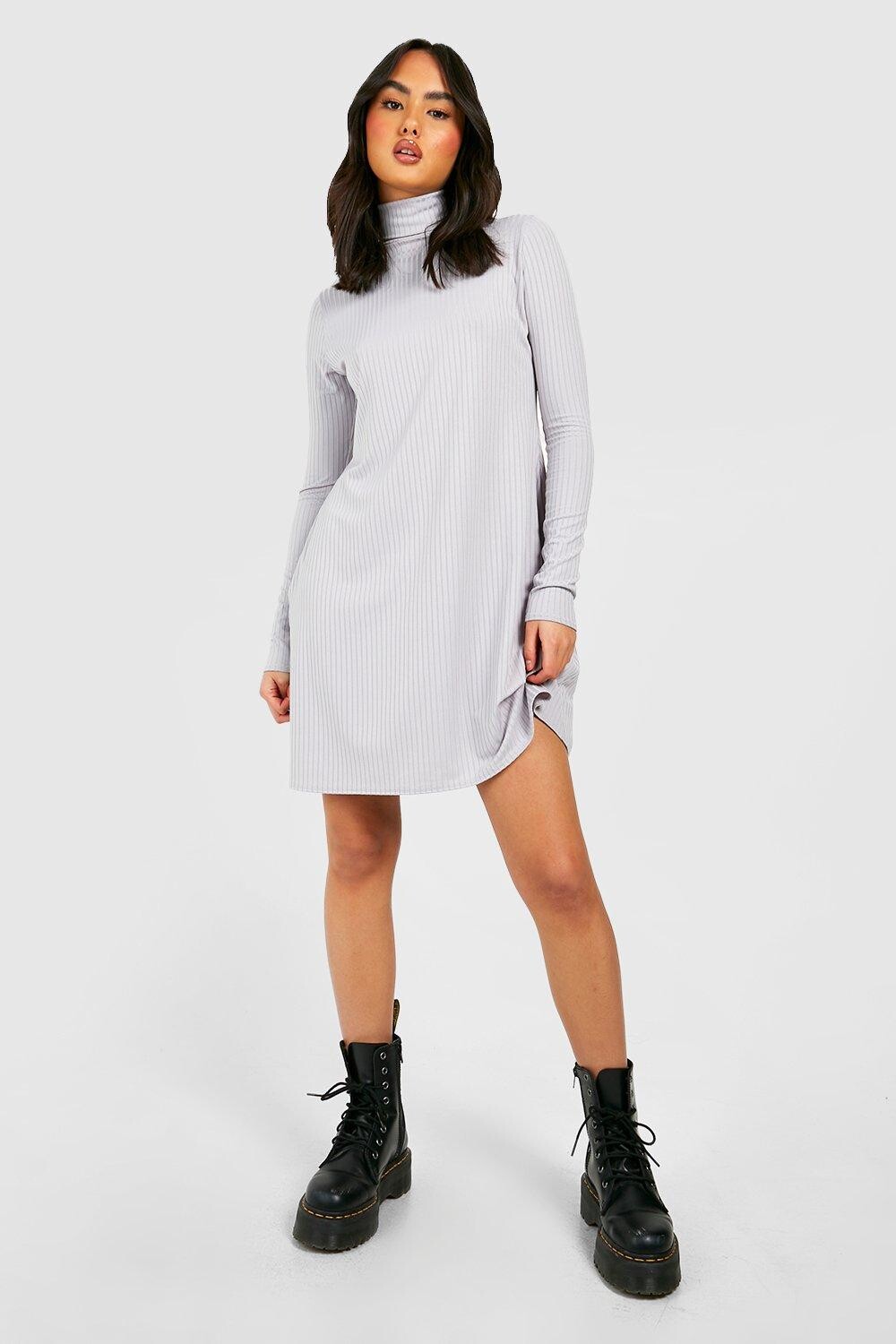 

Платье с вороткой в ребку Boohoo, серый