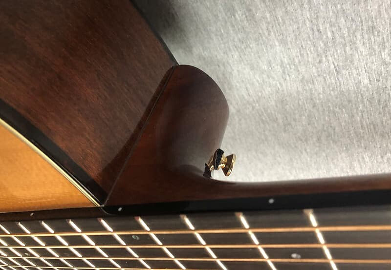 

Акустическая гитара Takamine EF740FS-TT with Hard Shell Case - REGULAR $2,799