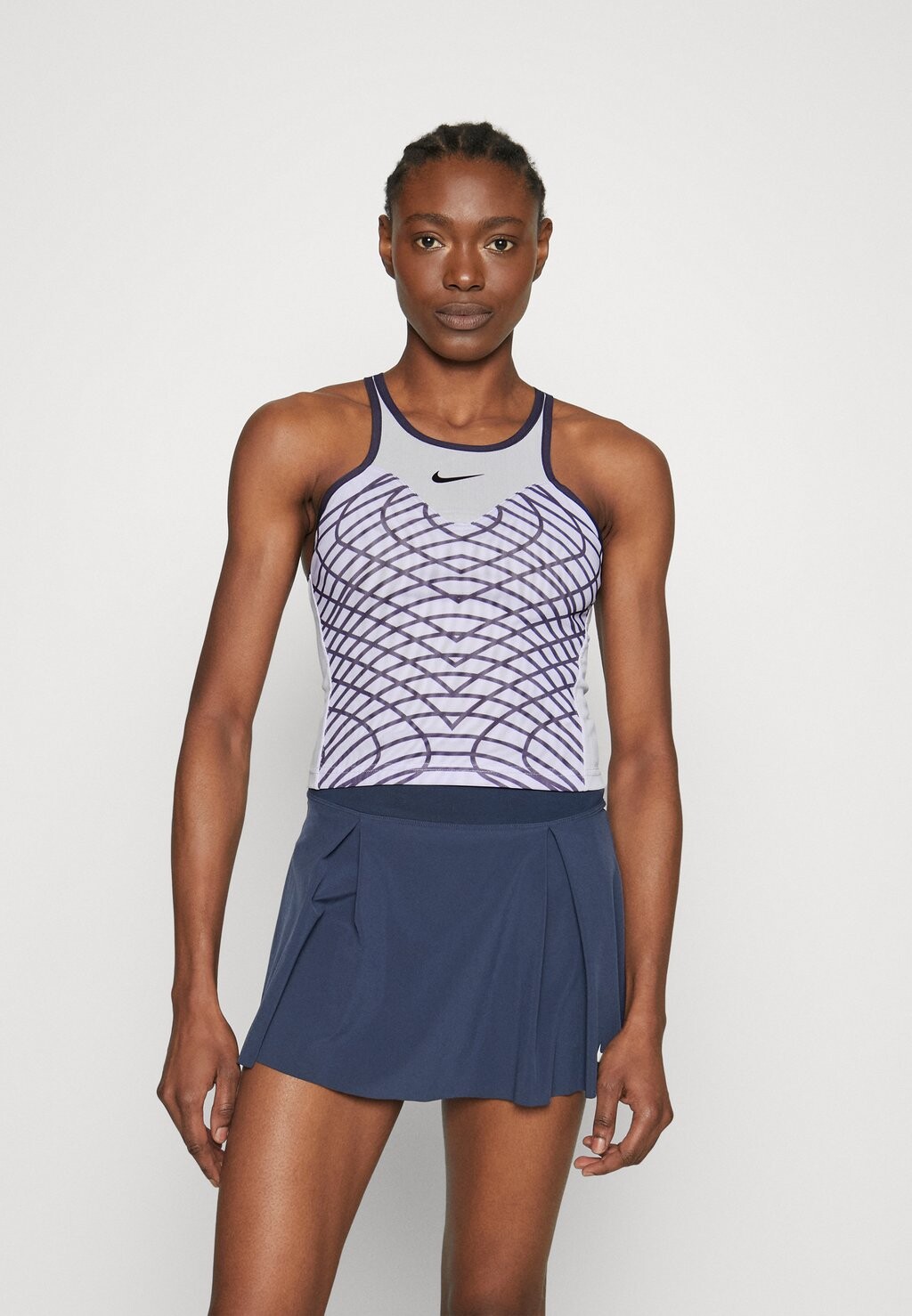 

Топ Nike