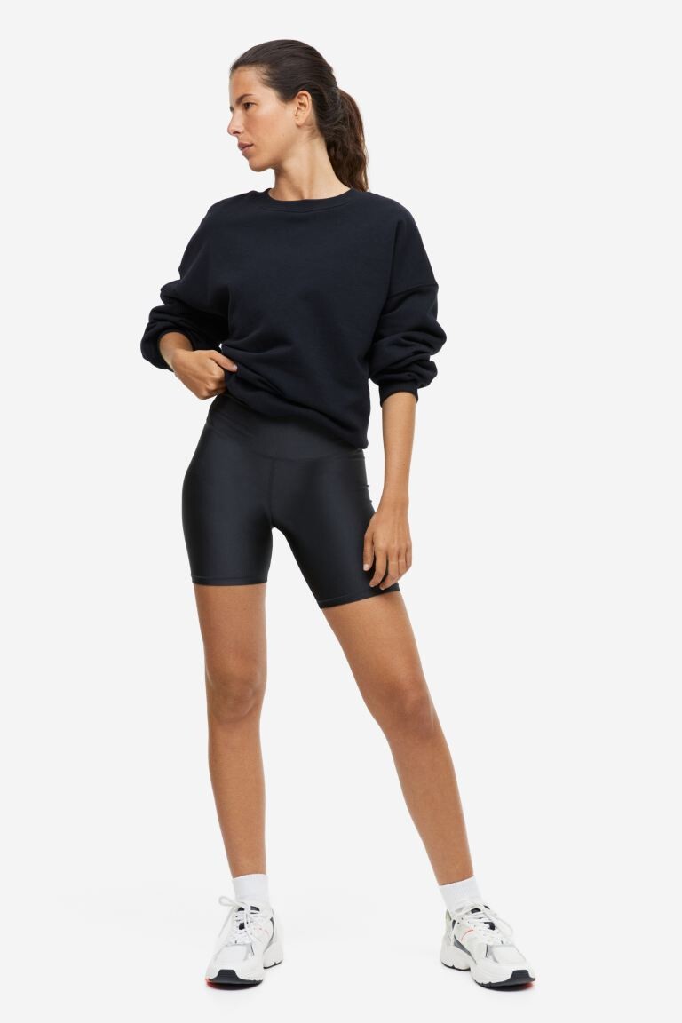 

Спортивные короткие леггинсы DryMove High Shine H&M