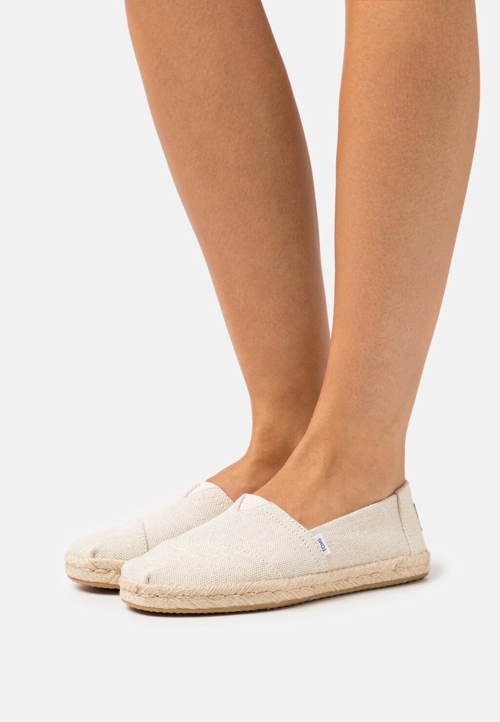 

Эспадрильи TOMS