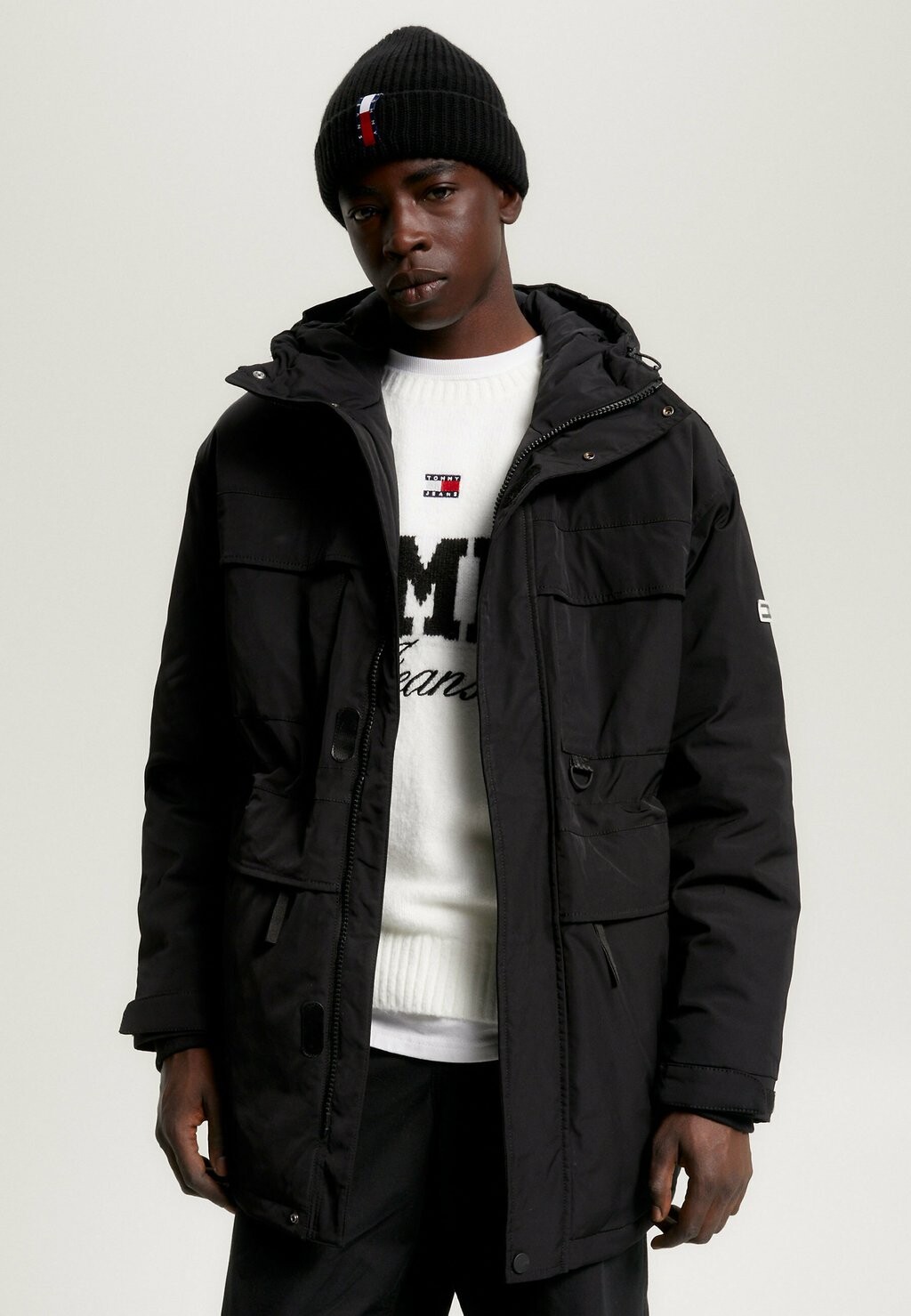 

Зимнее пальто Tommy Jeans, черный