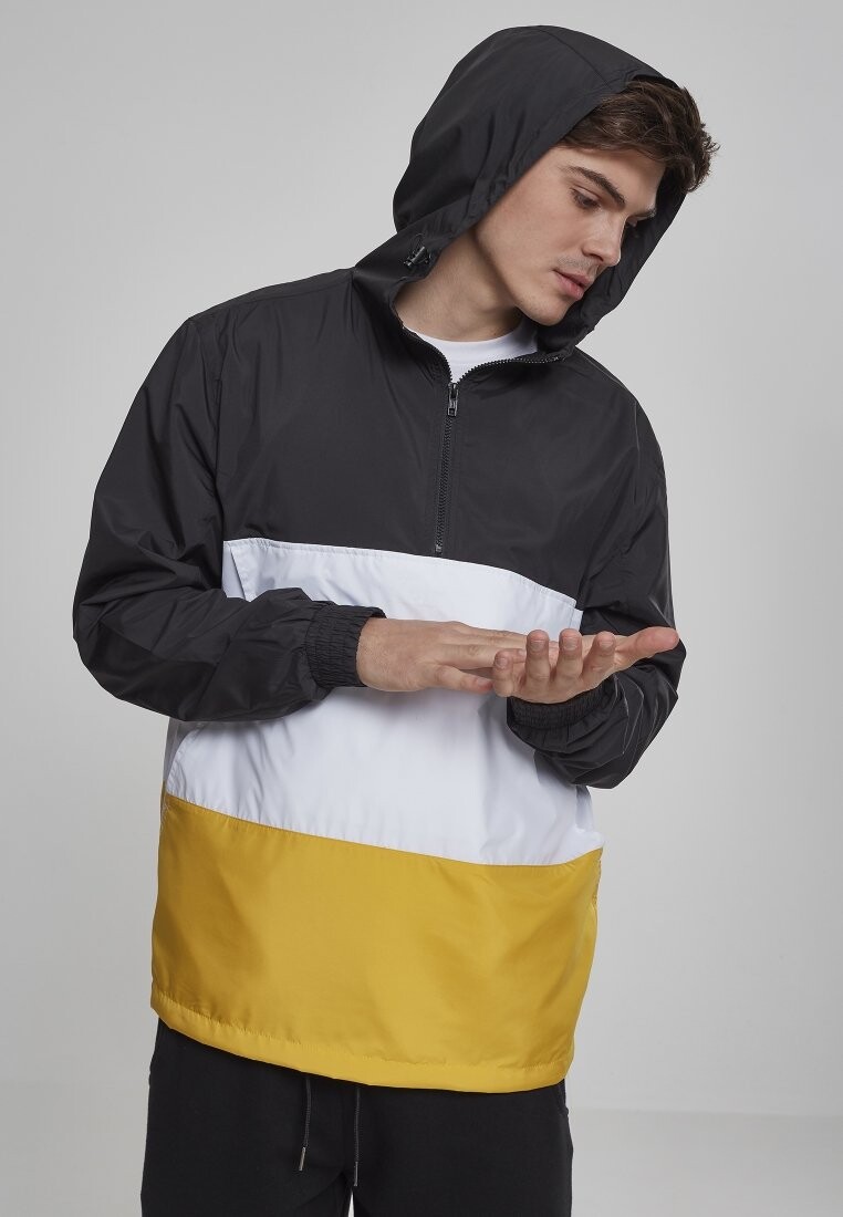 

Куртка Urban Classics, цвет blk/chromeyellow/wht