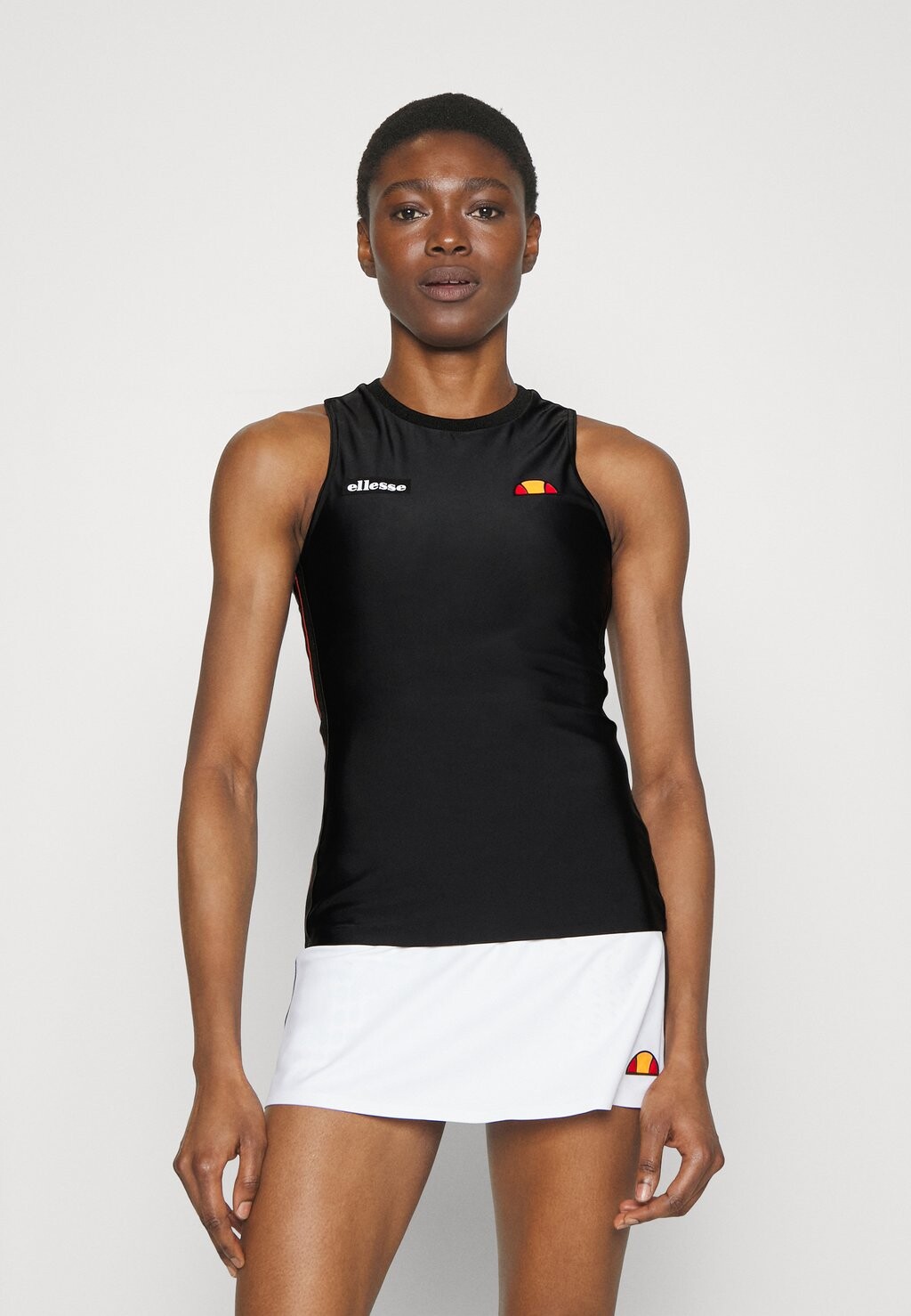 

Топ Ellesse, черный