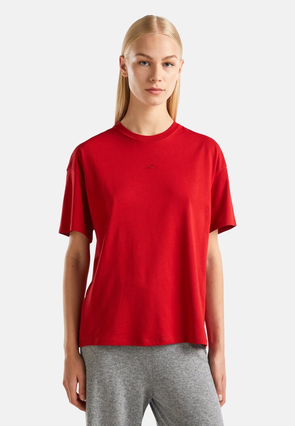 

Базовая футболка United Colors of Benetton, красный