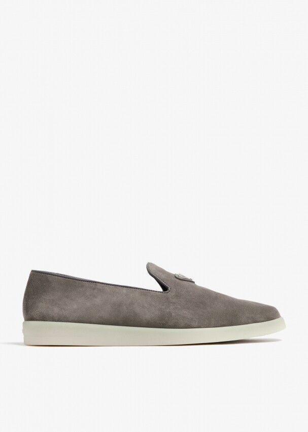 

Тапочки Prada Suede, серый