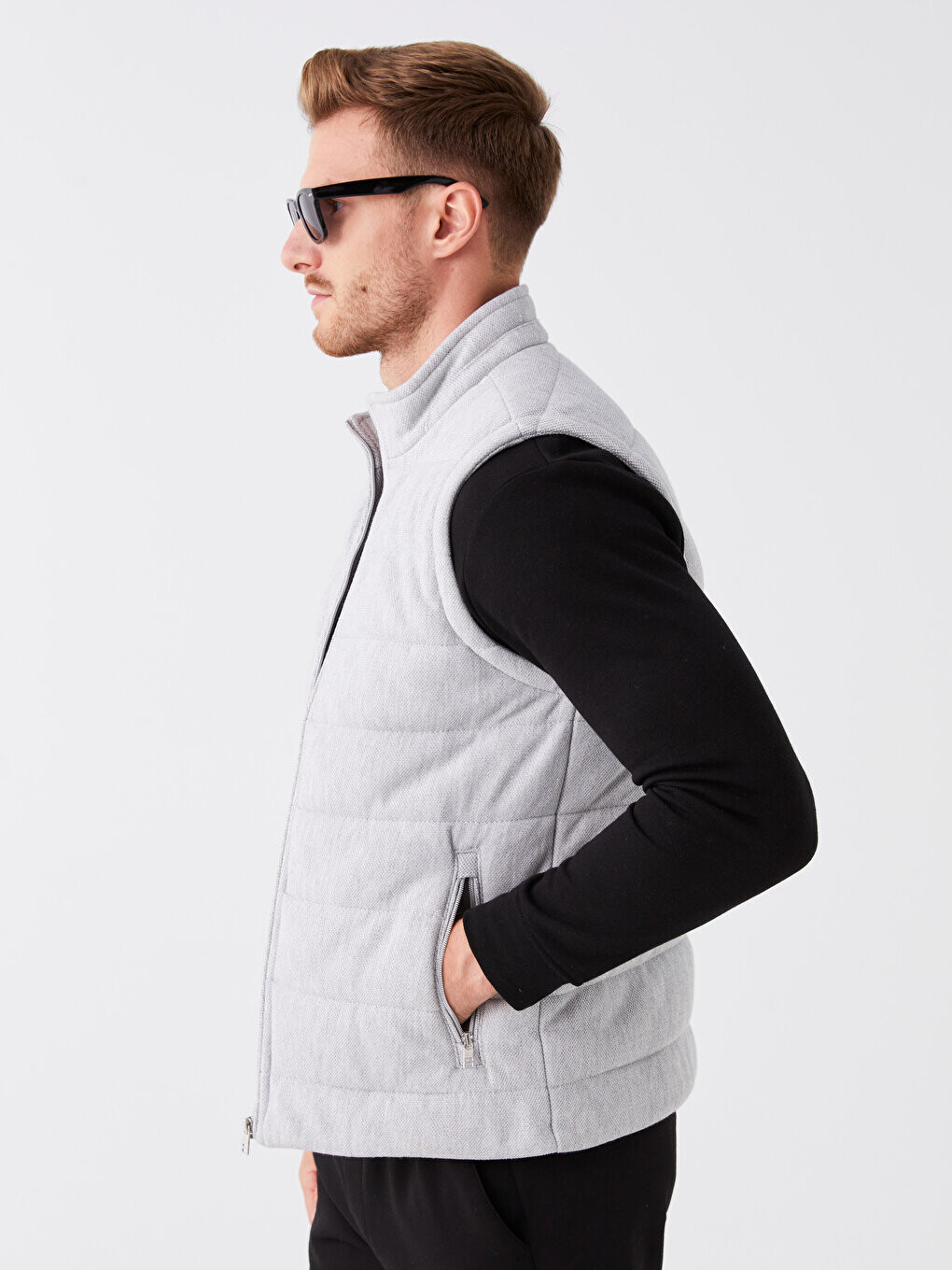 

Мужской жилет-пуховик Slim Fit с воротником-стойкой LCW Vision, серый меланж