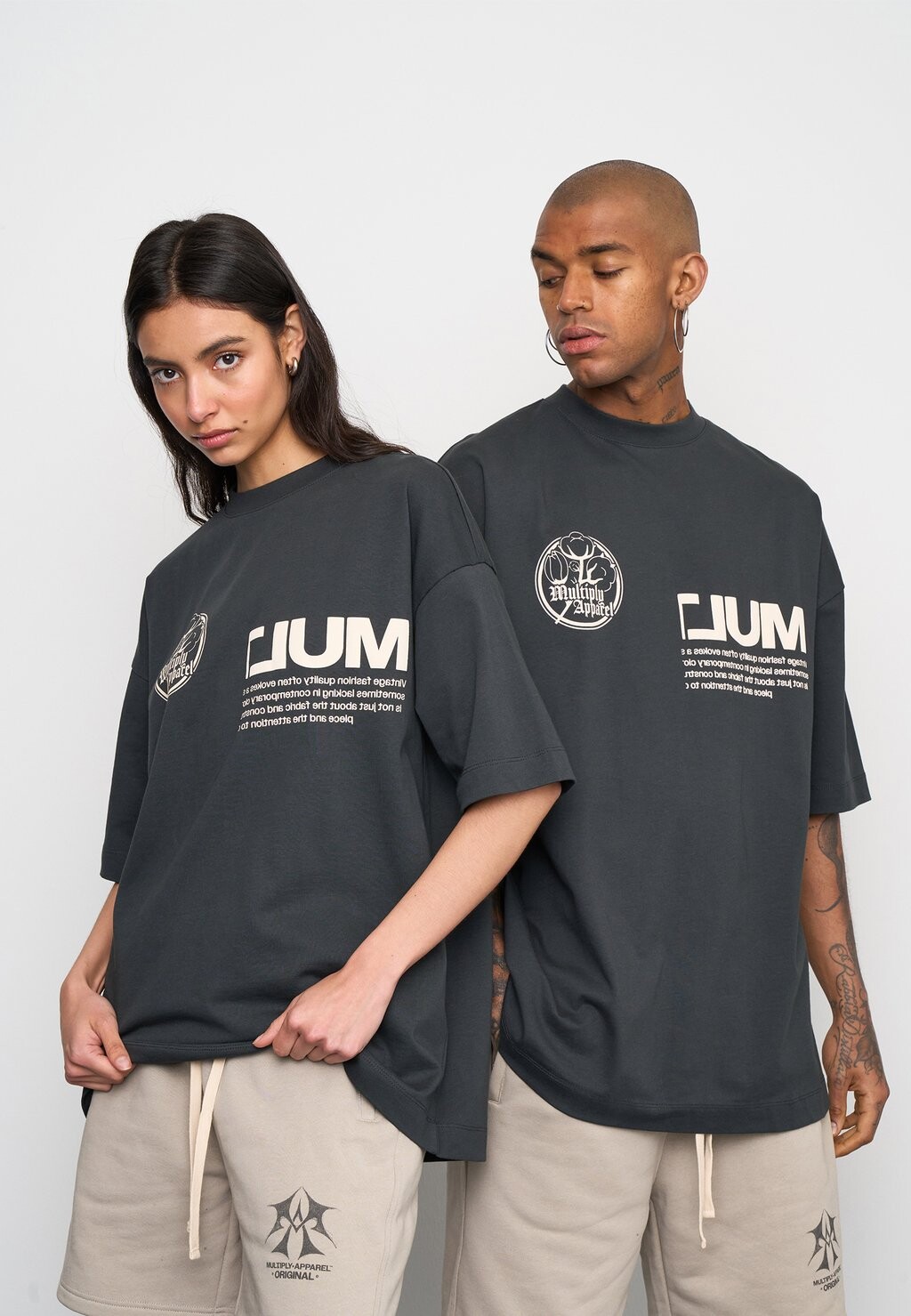 

Футболка с принтом Roots Multiply Apparel, антрацит