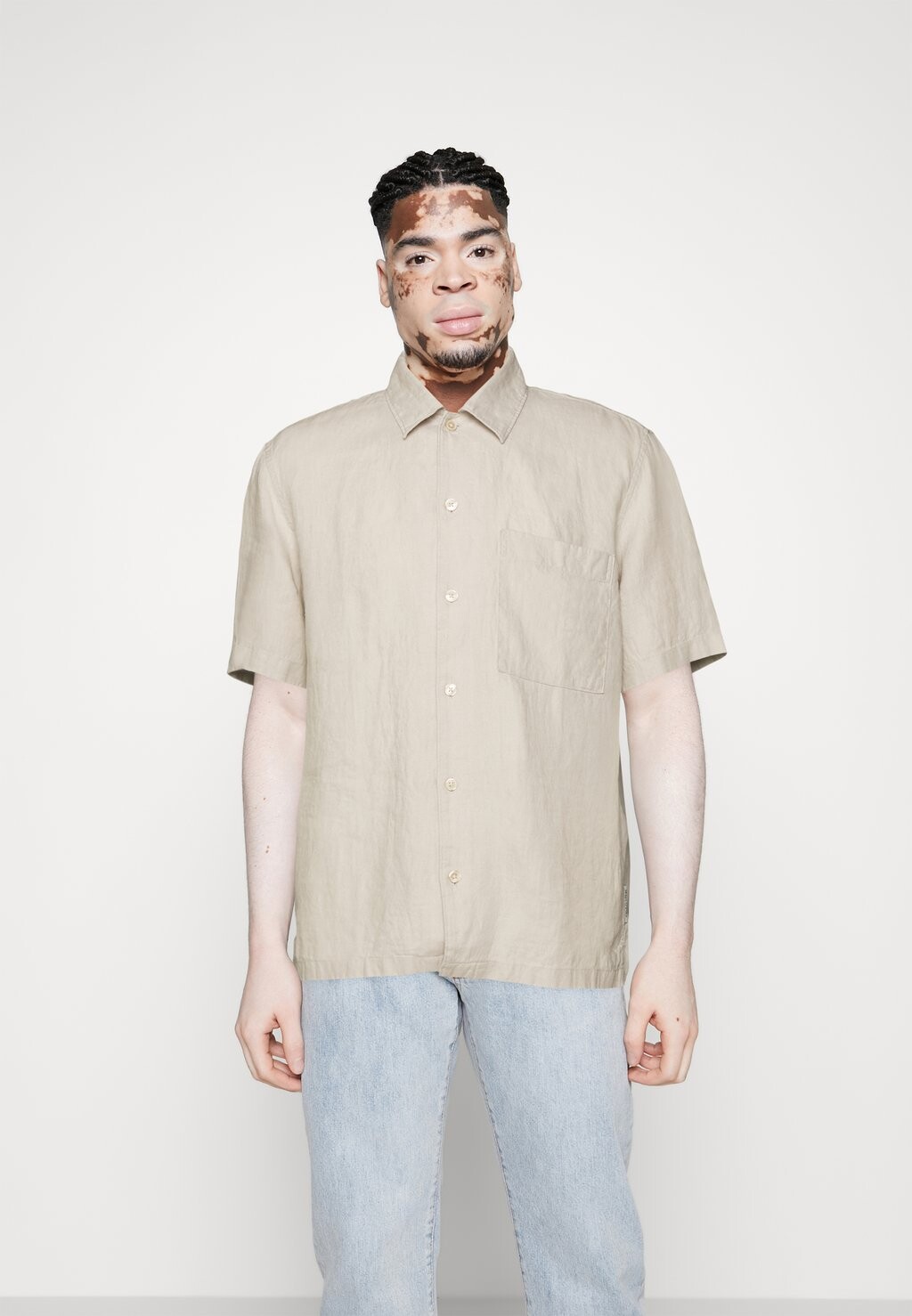 

Рубашка Camp Collar Short Sleeves One Rectangular Pocket Slits At Side Style Marc O'Polo, цвет gray silk
