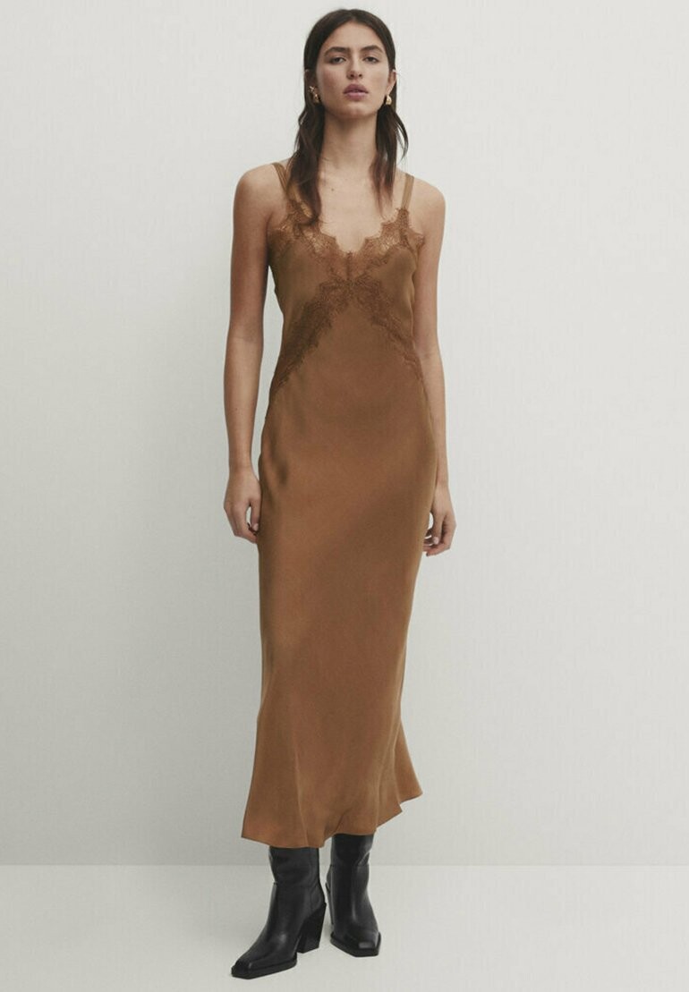 

Дневное платье Massimo Dutti Кофточка-СТУДИЯ С ДЕТАЛЯМИ, коричневый