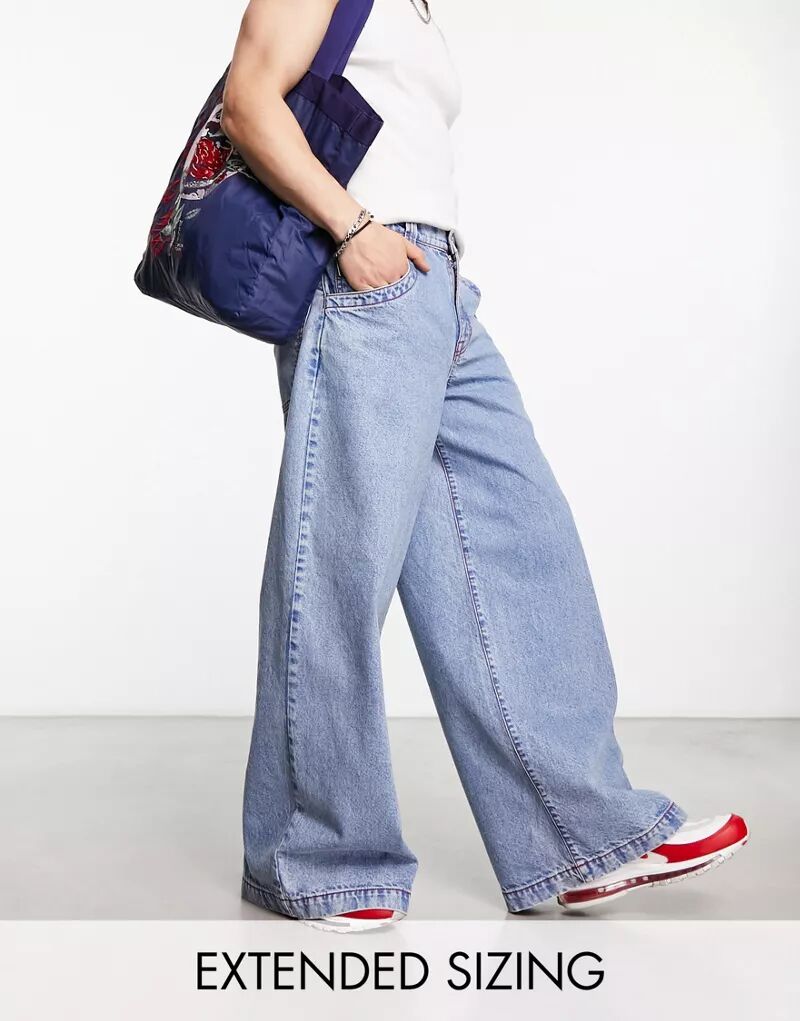 Суперширокие джинсы ASOS синего цвета с красной строчкой