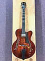 

Электрогитара Eastman AR503CE Solid Carved Top Archtop Guitar - Cutaway Electric