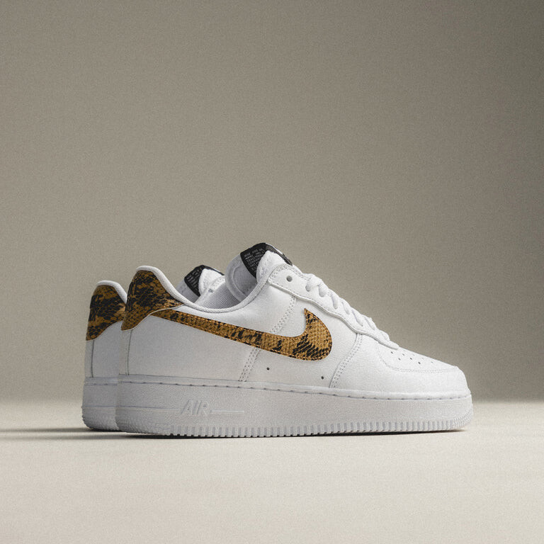 

Кроссовки Air Force 1 Low Retro *Ivory Snake* Nike, белый