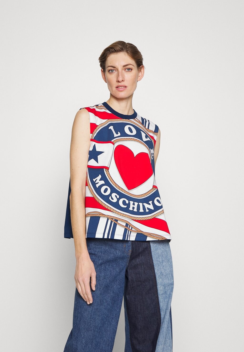 

Топ Love Moschino, белый