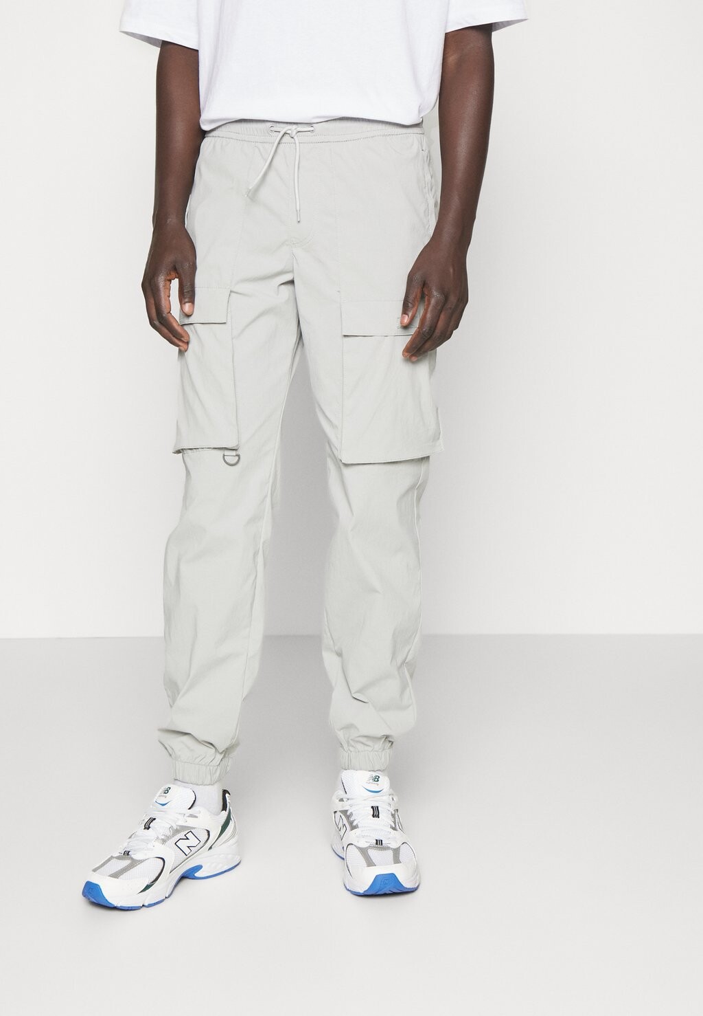 

Брюки карго JPSTKANE JJJONES TECHNICAL Jack & Jones, светло-серые, Серый