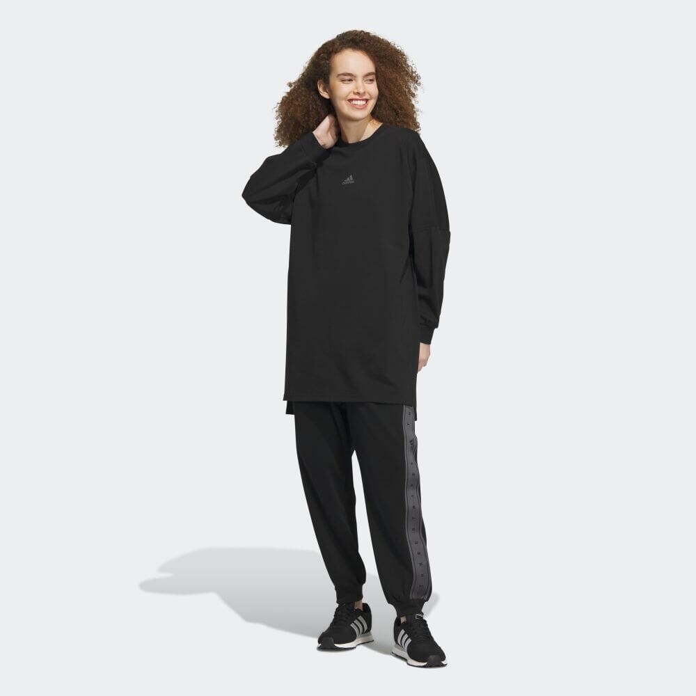 

Футболка Adidas IK9891, черный