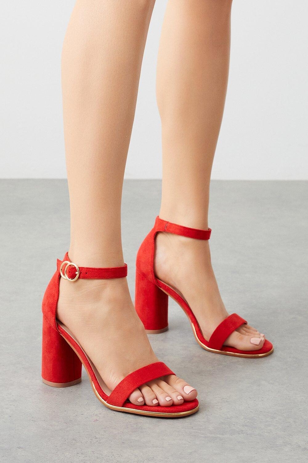 

Широкие босоножки Sweetie на блочном каблуке Dorothy Perkins, оранжевый