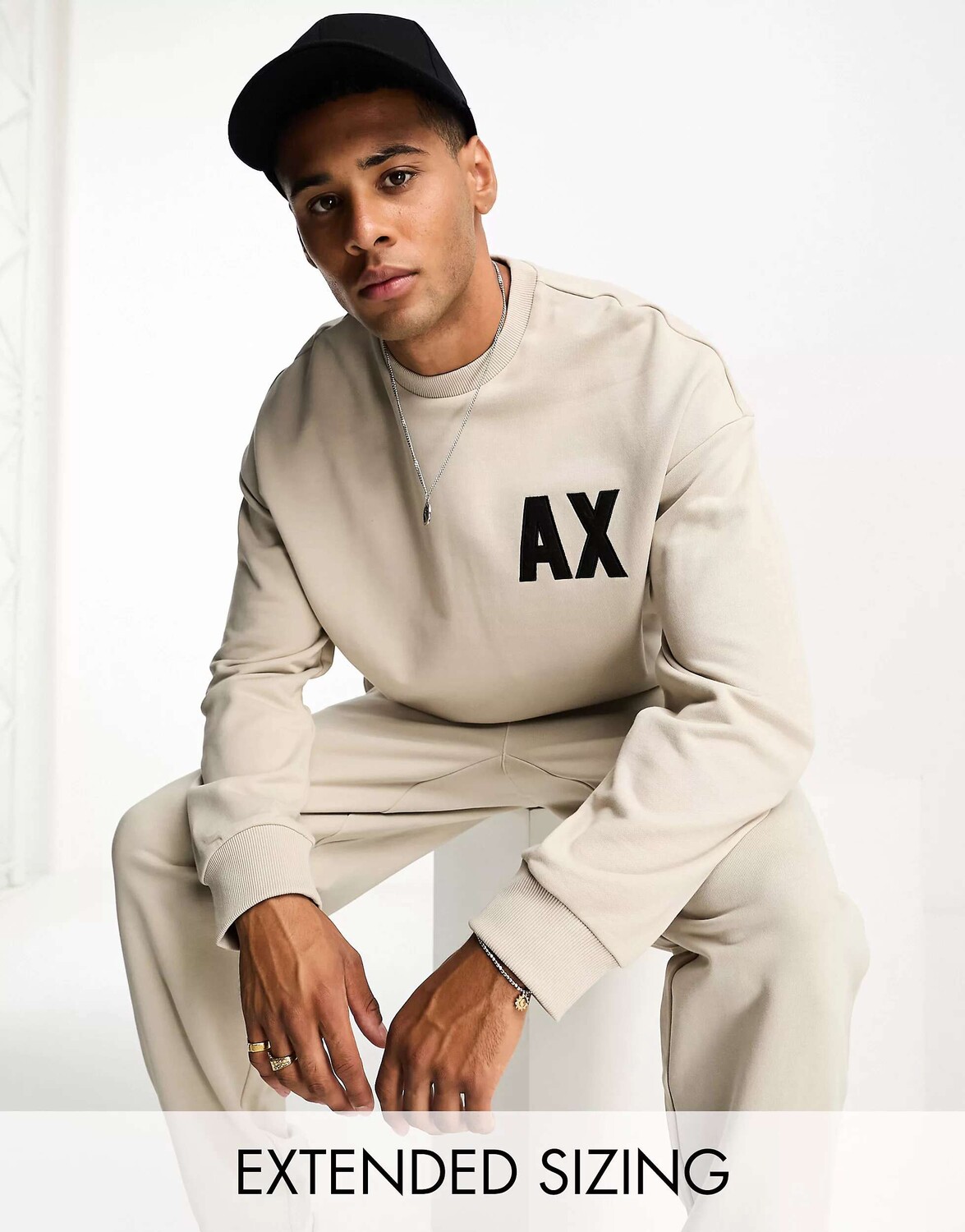 

Бежевый микс-свитшот с логотипом Armani Exchange