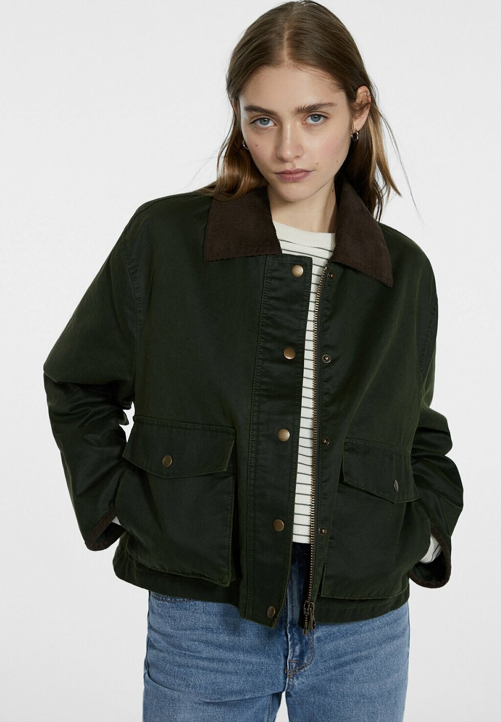 

Демисезонная куртка Stradivarius