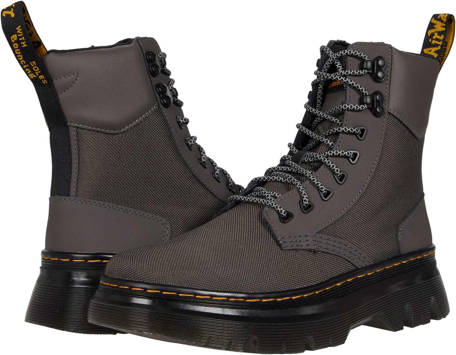 

Ботинки на шнуровке Tarik Dr. Martens, цвет Gunmetal Extra Tough 50/50/Ajax