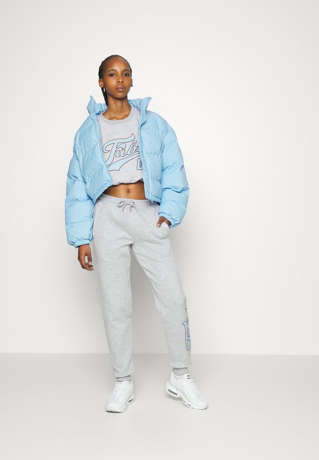 

Спортивные брюки VARSITY JOGGER FUBU, светло-серый