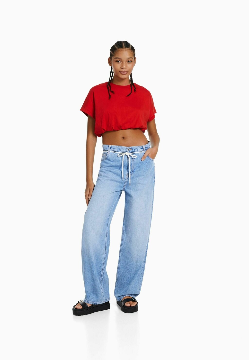 

Базовая футболка Bershka, красный