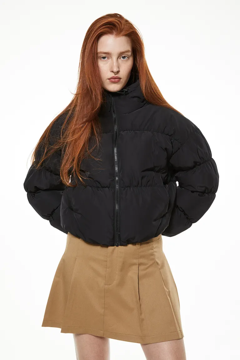 

Стеганая куртка с капюшоном H&M, черный