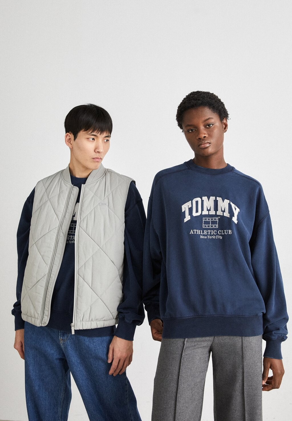 

Толстовка UNISEX Tommy Jeans, военно-морской