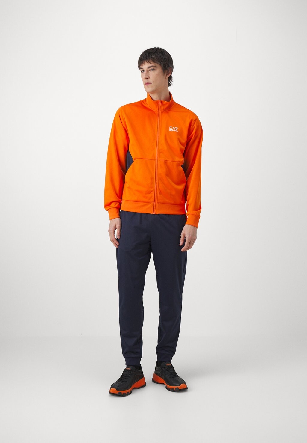 

Спортивный костюм EA7 Emporio Armani, мультиколор